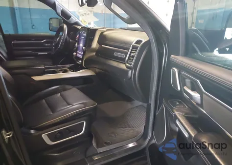 2019 Ram 1500 Laramie 4X4 5'7 Box z USA, uszkodzony, nr VIN 1C6SRFJTXKN610253